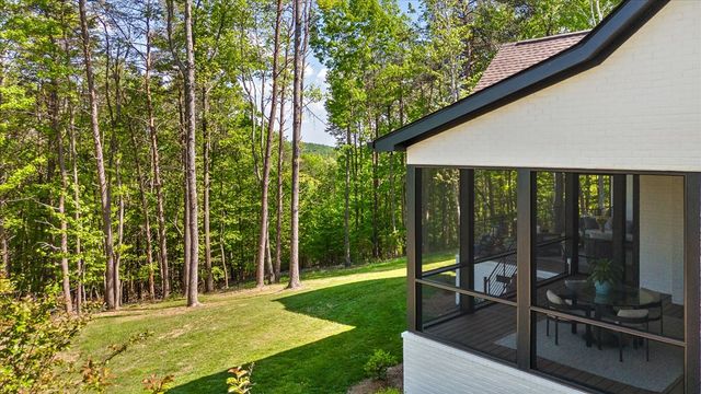 221 Lookout Crest Lane, Lookout Mountain, GA 30750