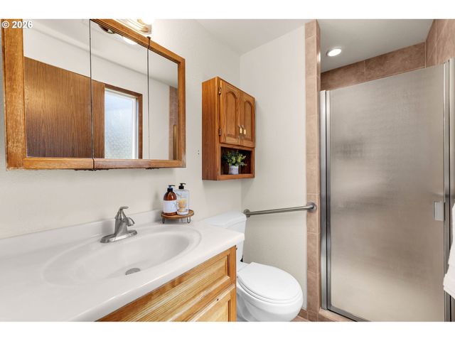 207 Se 150TH Ct, Vancouver, WA 98684