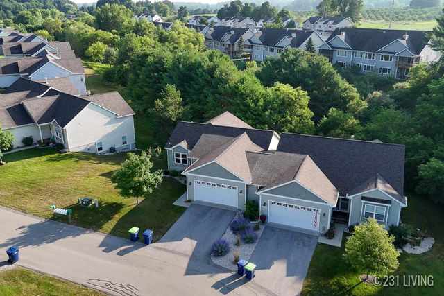 4758 Kodiak Drive, Traverse City, MI 49685