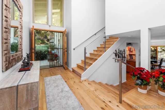 2047 CAMINITO CIRCULO NORTE, La Jolla, CA 92037