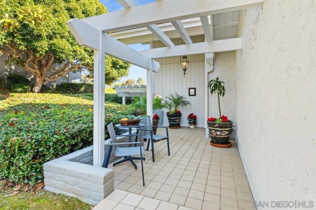 2047 CAMINITO CIRCULO NORTE, La Jolla, CA 92037