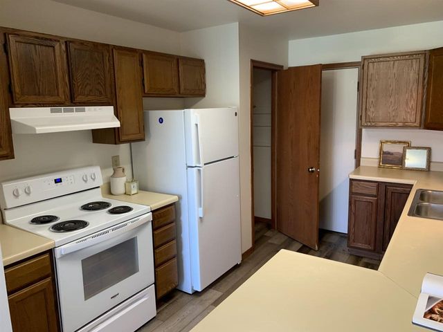 903 Clarmar Drive, Sun Prairie, WI 53590