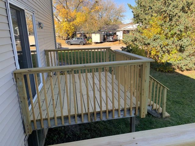 903 Clarmar Drive, Sun Prairie, WI 53590