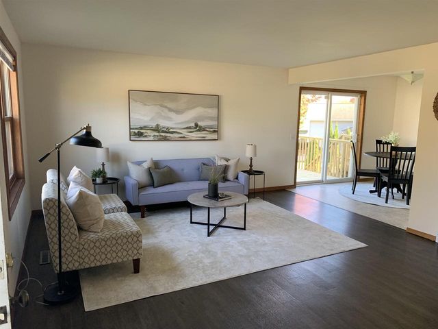 903 Clarmar Drive, Sun Prairie, WI 53590