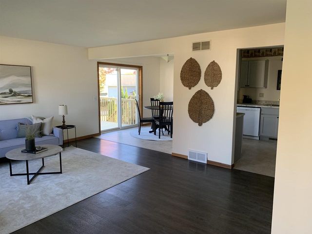 903 Clarmar Drive, Sun Prairie, WI 53590