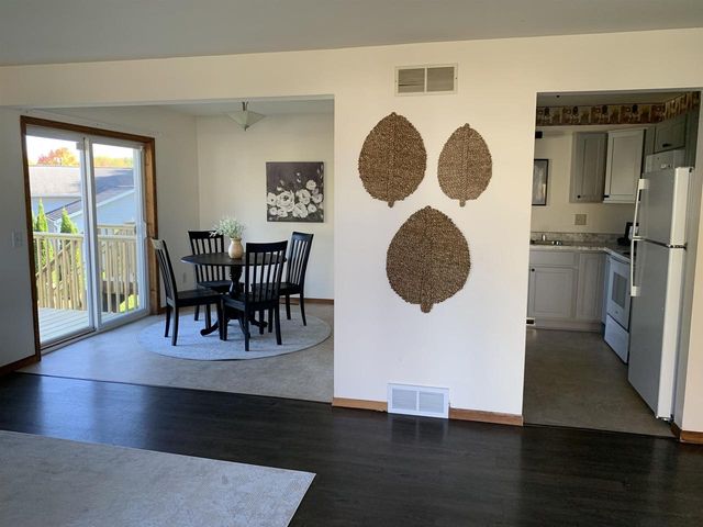 903 Clarmar Drive, Sun Prairie, WI 53590