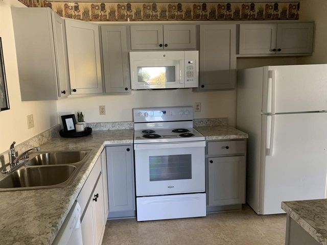 903 Clarmar Drive, Sun Prairie, WI 53590