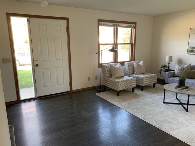 903 Clarmar Drive, Sun Prairie, WI 53590