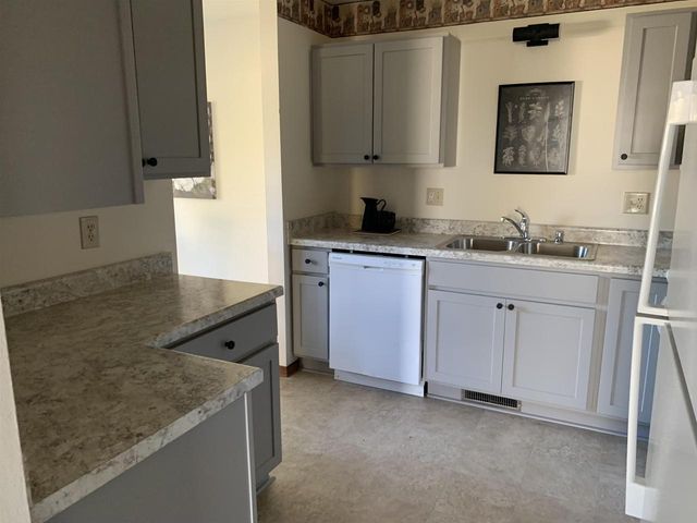 903 Clarmar Drive, Sun Prairie, WI 53590