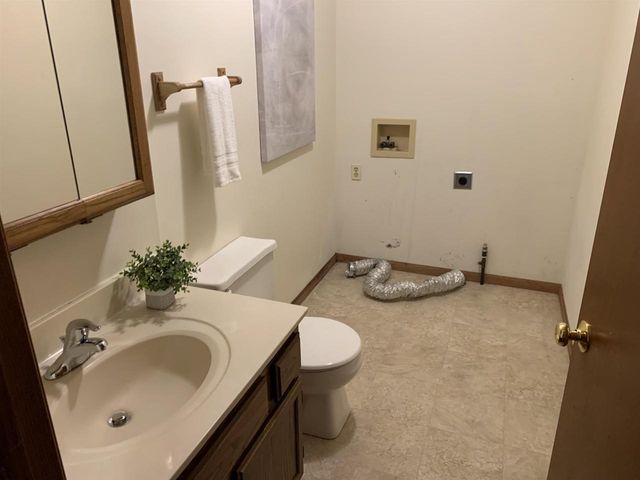 903 Clarmar Drive, Sun Prairie, WI 53590