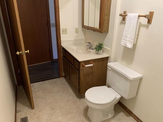 903 Clarmar Drive, Sun Prairie, WI 53590