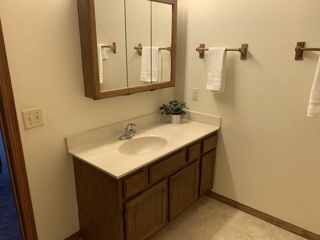 903 Clarmar Drive, Sun Prairie, WI 53590