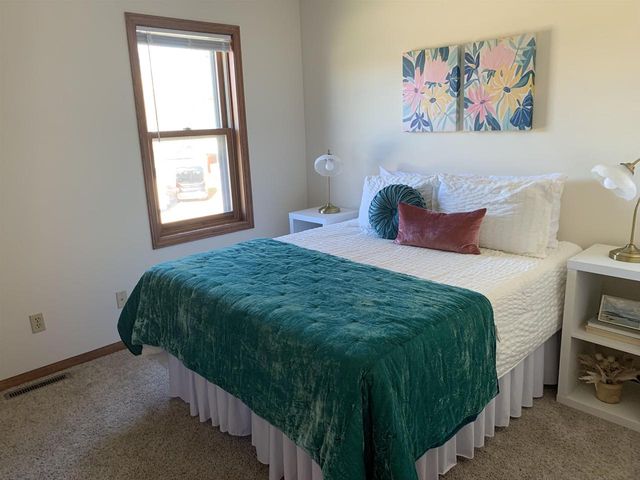 903 Clarmar Drive, Sun Prairie, WI 53590