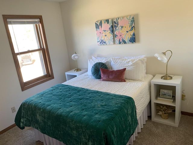 903 Clarmar Drive, Sun Prairie, WI 53590