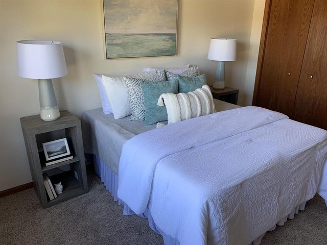 903 Clarmar Drive, Sun Prairie, WI 53590