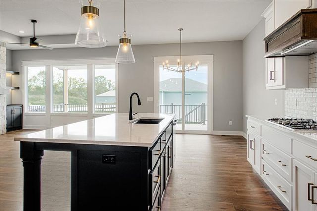 4855 NW Martin Street, Riverside, MO 64150