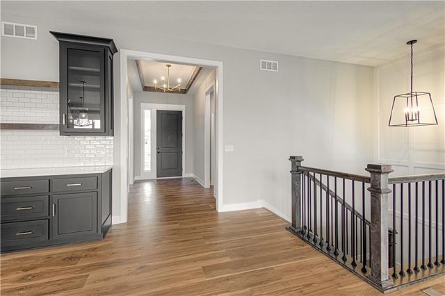 4855 NW Martin Street, Riverside, MO 64150