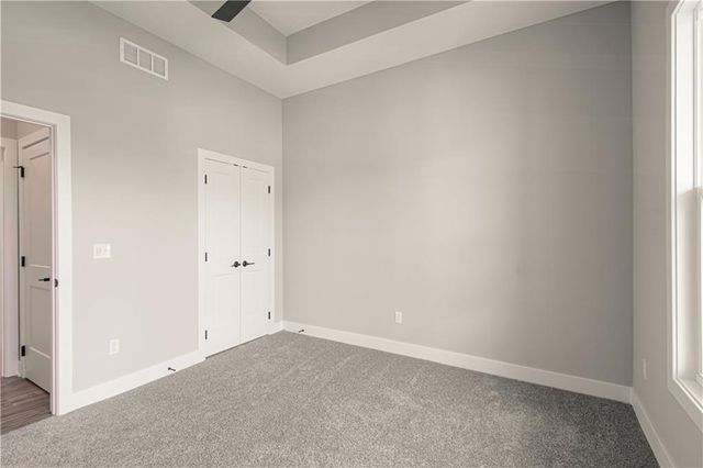 4855 NW Martin Street, Riverside, MO 64150