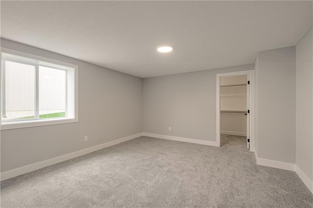 4855 NW Martin Street, Riverside, MO 64150