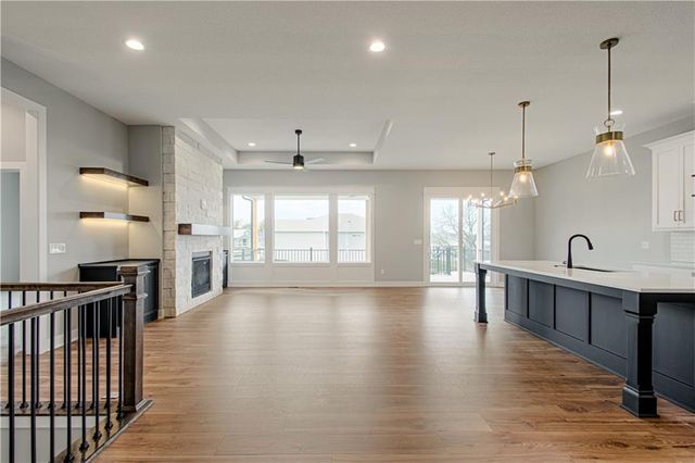 4855 NW Martin Street, Riverside, MO 64150