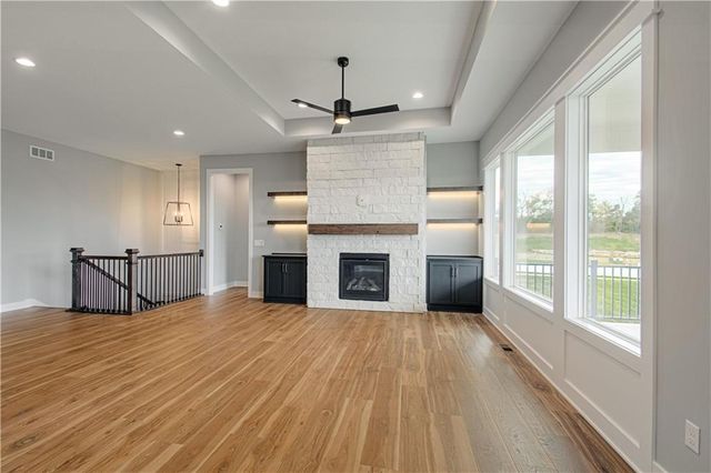 4855 NW Martin Street, Riverside, MO 64150