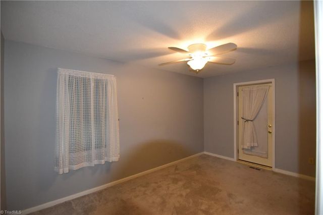 426 S Shore Drive, Lexington, NC 27292