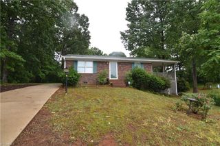 426 S Shore Drive, Lexington, NC 27292