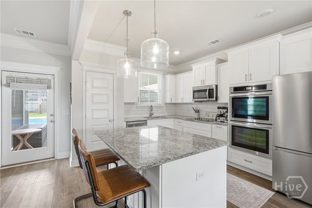 188 Pitch Point Trail, Richmond Hill, GA 31324