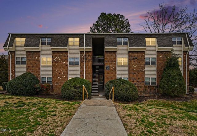 501 Jones Ferry Road Unit N9, Carrboro, NC 27510