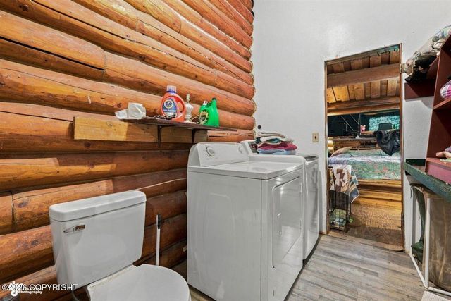 1005 N Smith Road, Palmer, AK 99645