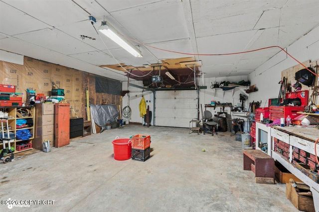 1005 N Smith Road, Palmer, AK 99645