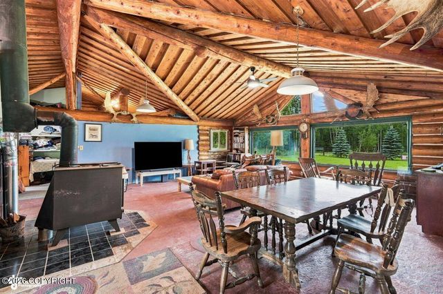 1005 N Smith Road, Palmer, AK 99645