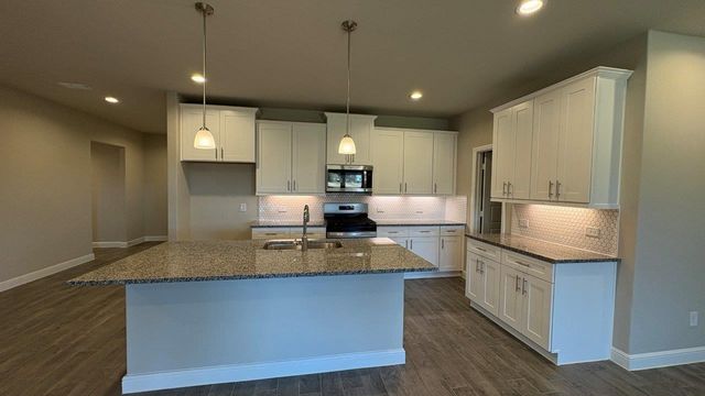 4237 CORNERSTONE Circle, Granbury, TX 76048