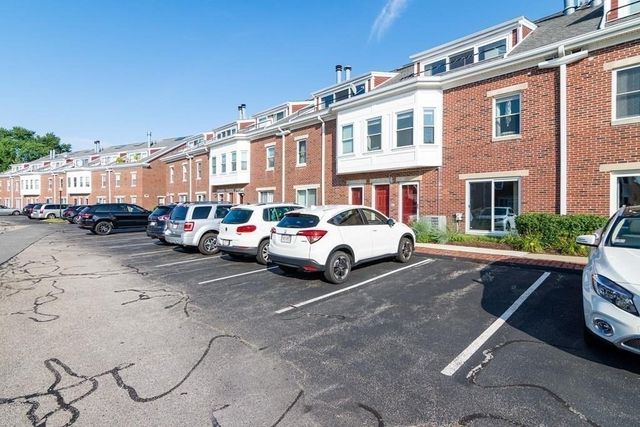 148 Quincy Shore 42, Quincy, MA 02171