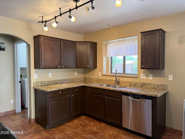 11171 W EDGEMONT Avenue, Avondale, AZ 85392