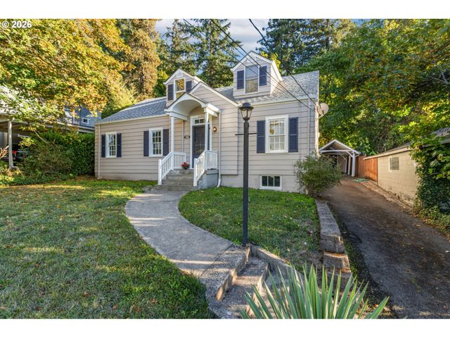 2260 E 15TH Ave, Eugene, OR 97403