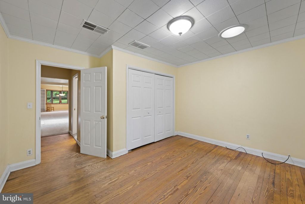 Image 23 of property listing at 29 MAPLE AVE, Catonsville, MD 21228