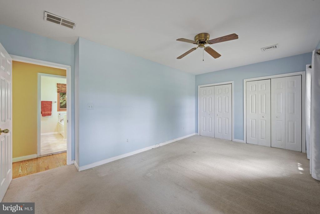 Image 25 of property listing at 29 MAPLE AVE, Catonsville, MD 21228