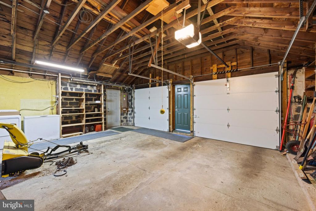 Image 28 of property listing at 29 MAPLE AVE, Catonsville, MD 21228
