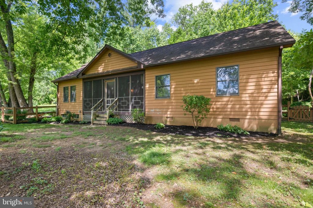 Image 32 of property listing at 29 MAPLE AVE, Catonsville, MD 21228