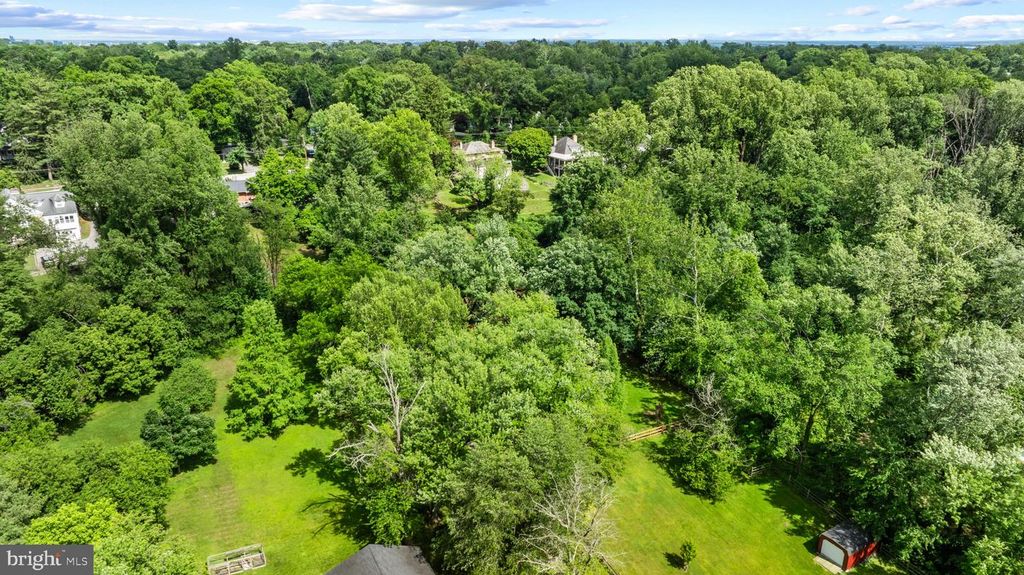 Image 38 of property listing at 29 MAPLE AVE, Catonsville, MD 21228