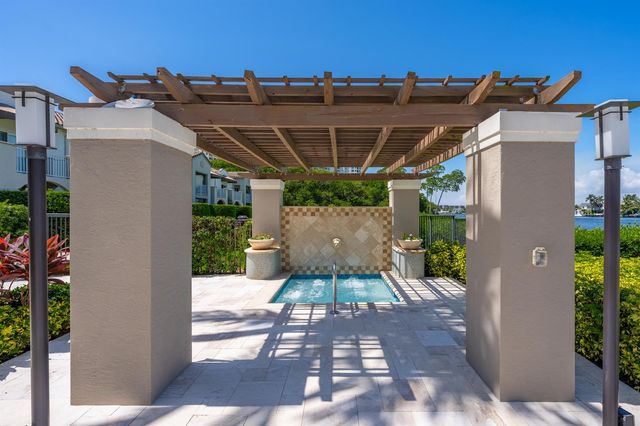 3594 S Ocean Boulevard 604, Highland Beach, FL 33487