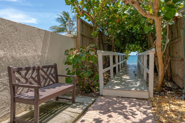 3594 S Ocean Boulevard 604, Highland Beach, FL 33487