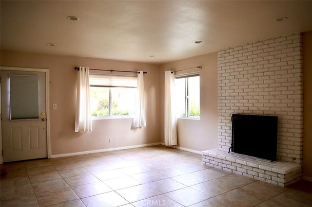 4813 Topanga Canyon, Woodland Hills, CA 91364