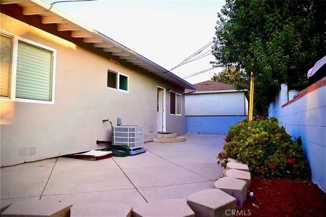 4813 Topanga Canyon, Woodland Hills, CA 91364