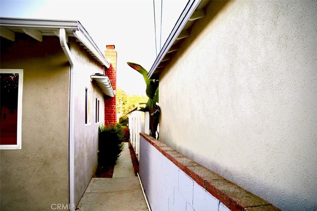 4813 Topanga Canyon, Woodland Hills, CA 91364