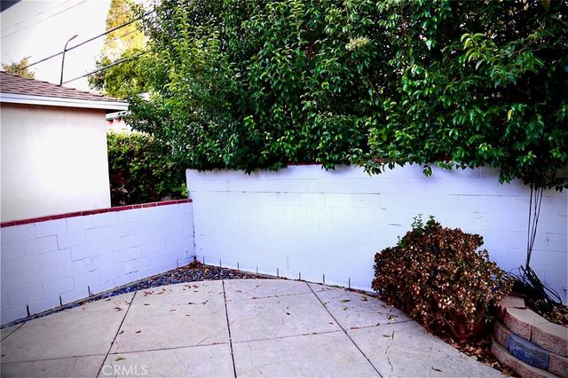 4813 Topanga Canyon, Woodland Hills, CA 91364