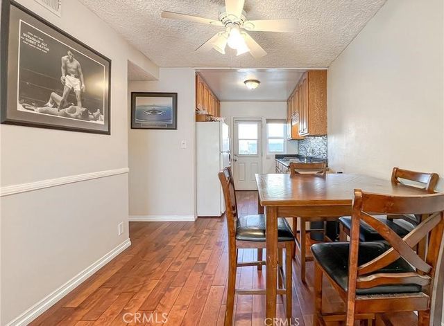 4813 Topanga Canyon, Woodland Hills, CA 91364