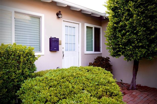 4813 Topanga Canyon, Woodland Hills, CA 91364