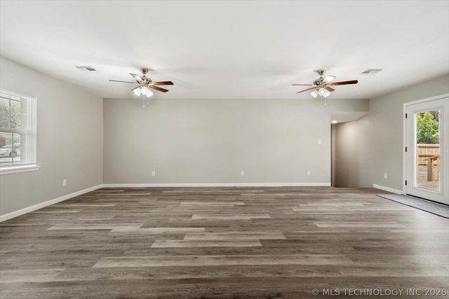 407 N Forest Street, Jenks, OK 74037